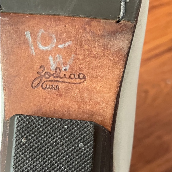 Zodiac Women's Over the Knee Gray Boots - Picture 3 of 4